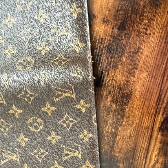 Louis Vuitton Brown Monogram Desk Agenda - Picture 7 of 9